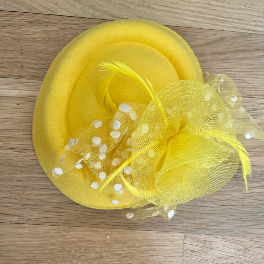 Lemony yellow fascinator hat with interior clip